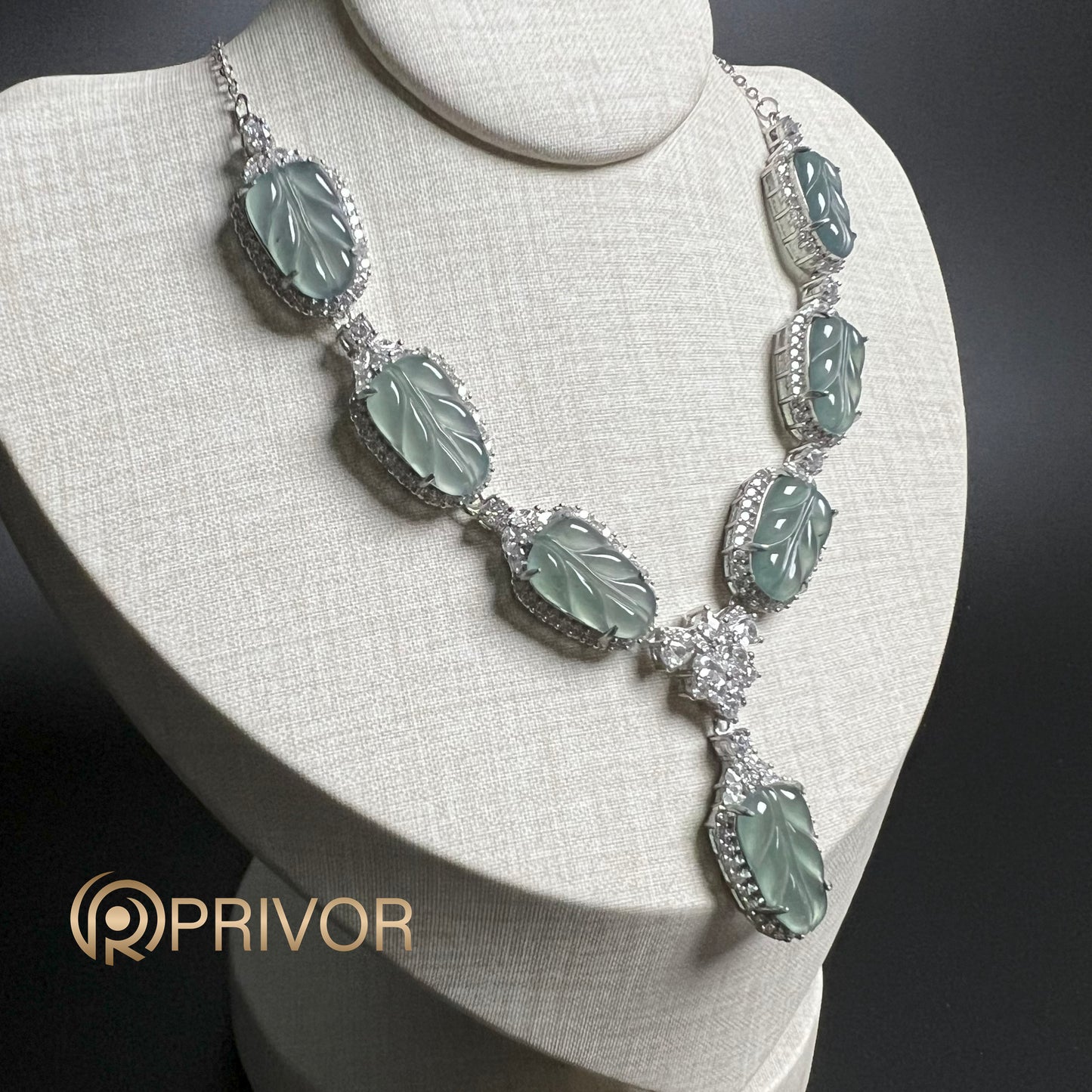 Leafline Grace Necklace