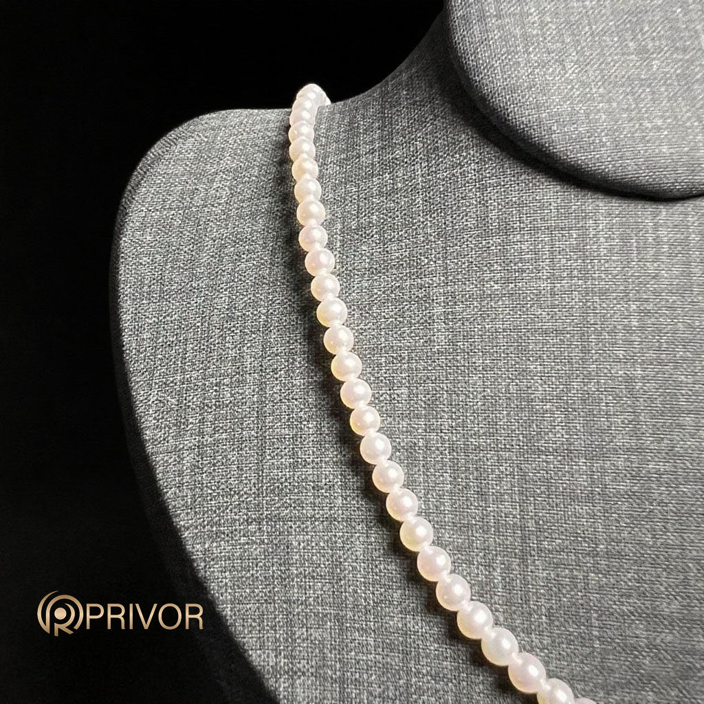 Pureline Necklace (Pearl Collection)