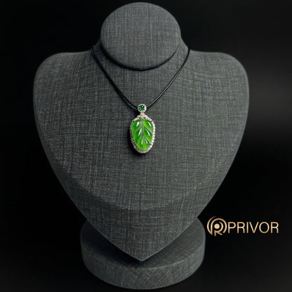 Verdant Leaf Pendant